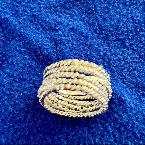 Fashion silver tone ring with crystals. - Picture 2 of 4